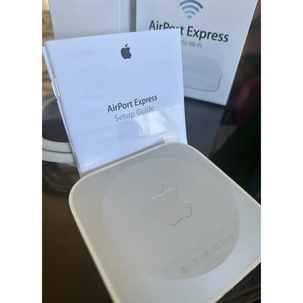 Apple AirPort Express A1392 MC414LL/A 2nd Gen WiFi Router w/ Box Cable Manual